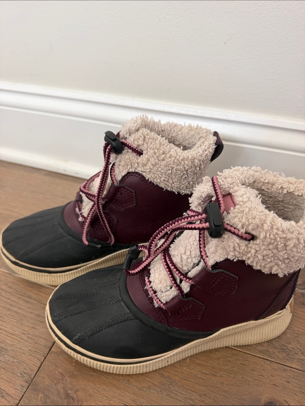 Sorel Out n About girls 4 Winter Boots